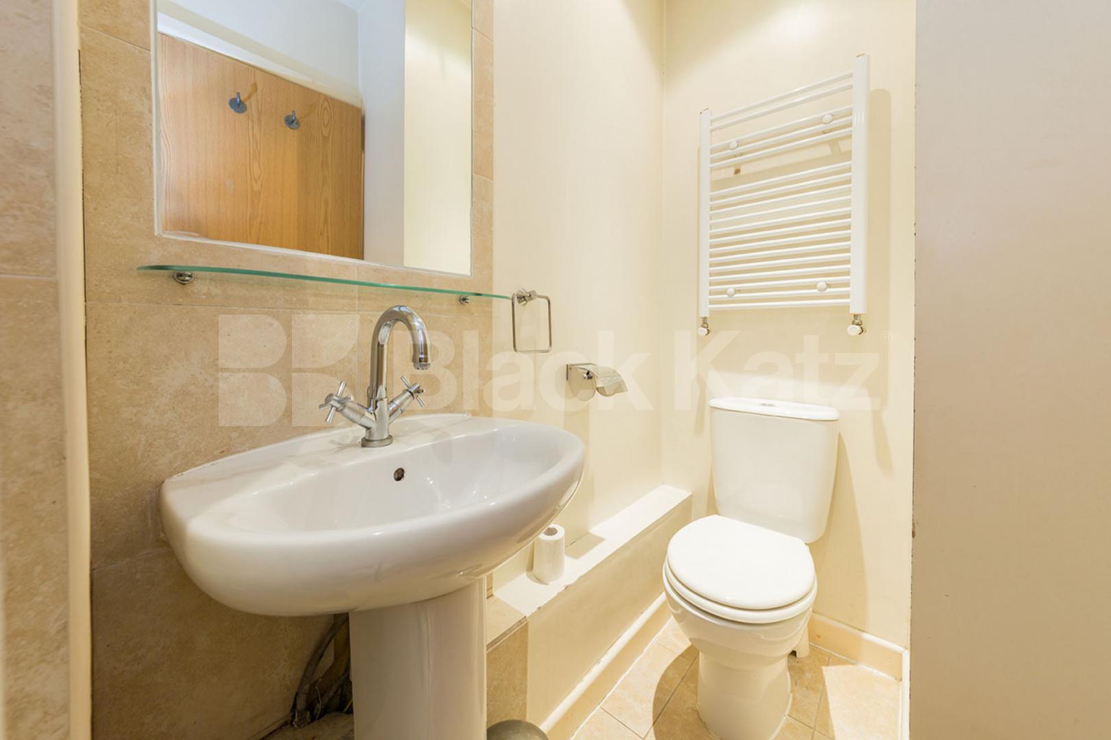 City Location 1 bedroom property with balcony near old street station Westland Place, Old Street